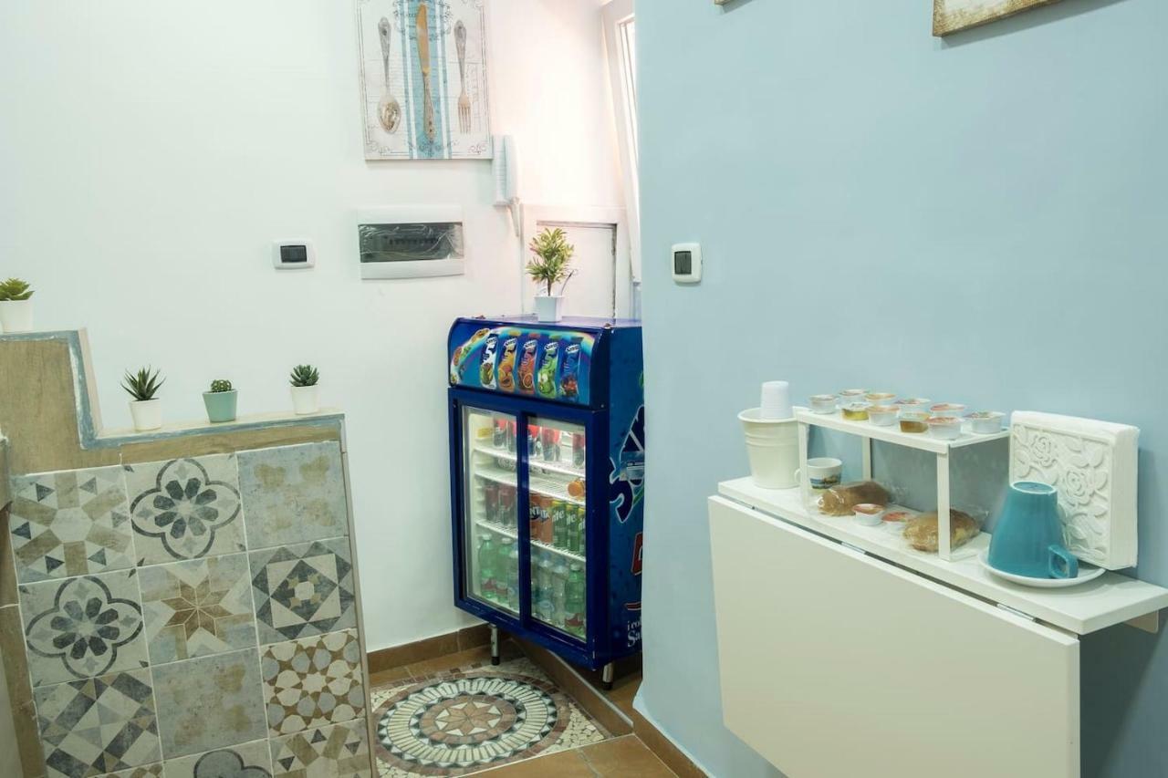 Appartamento Little House Napoli Esterno foto
