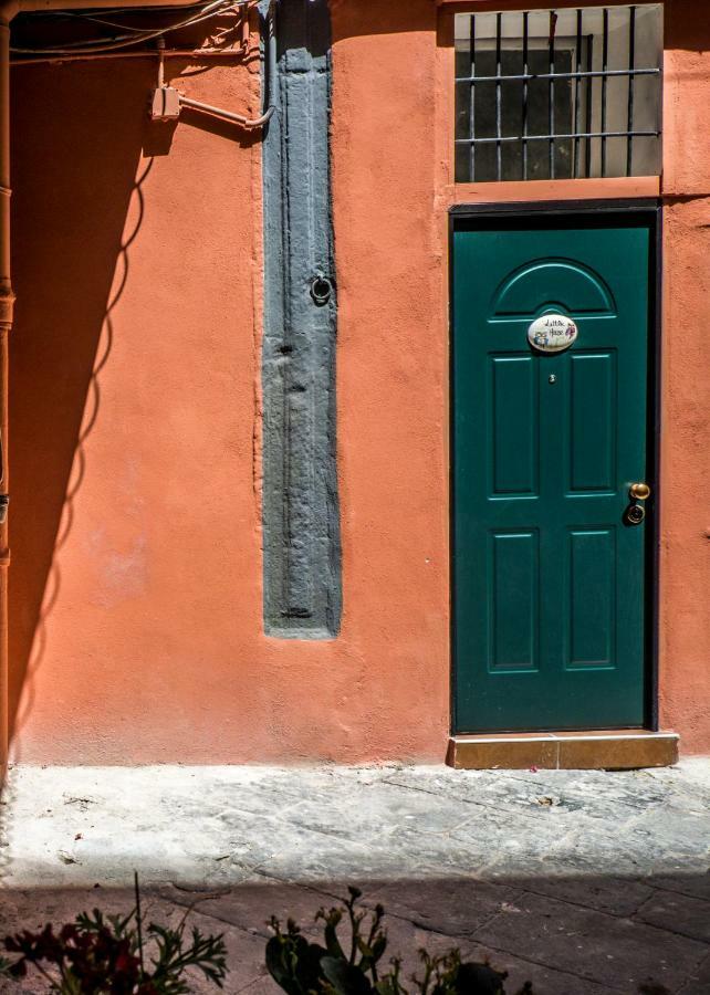 Appartamento Little House Napoli Esterno foto